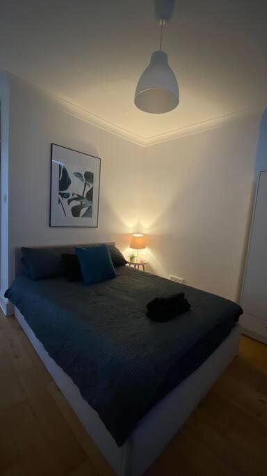 2 Bedroom Flat In Camberwell Green - Central Location With Excellent Connections To Tourist Attractions And Main London Airports Exterior foto